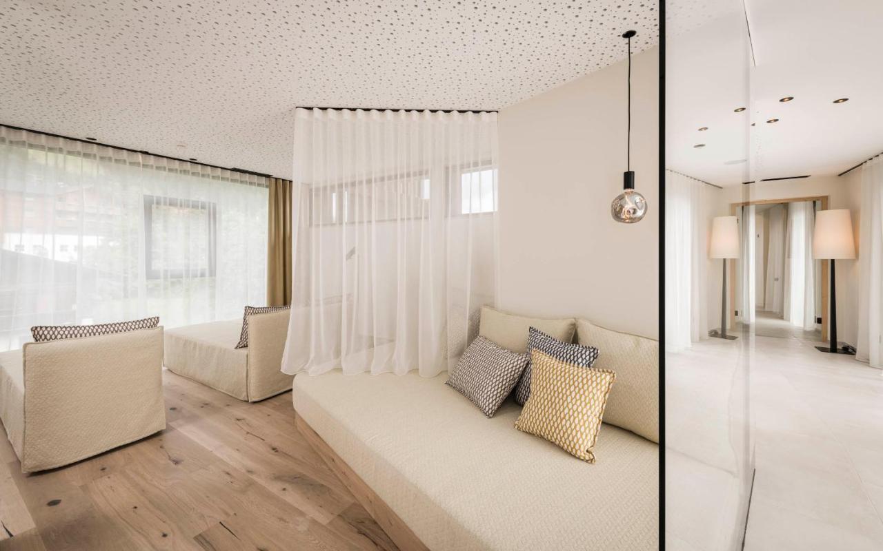 Stoa - Elegant & Romantic Guest House - "Adults Only" San Vigilio Di Marebbe Eksteriør bilde