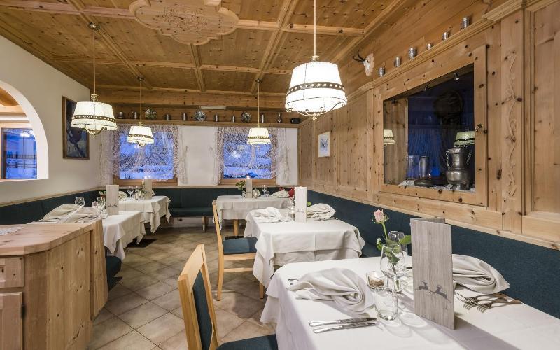 Stoa - Elegant & Romantic Guest House - "Adults Only" San Vigilio Di Marebbe Eksteriør bilde